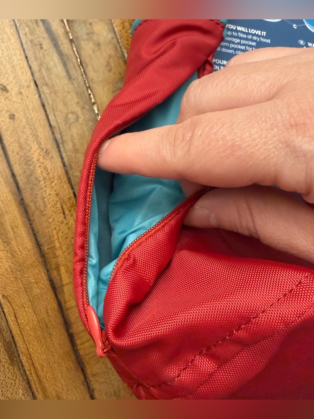 Kurgo Kibble Carrier in Chili Red Store and Transport Pet Food While Traveling - Picture 10 of 11